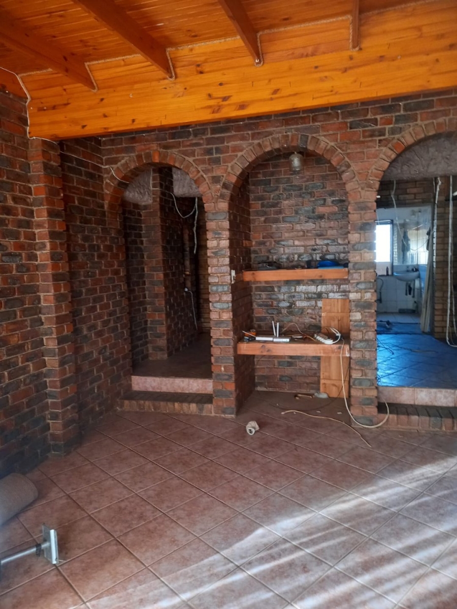 4 Bedroom Property for Sale in Oudorp North West